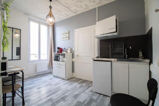  Immeuble à vendre 11 pièces 177 m²
