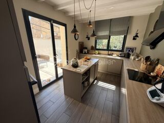  Propriété/château à vendre 7 pièces 390 m²