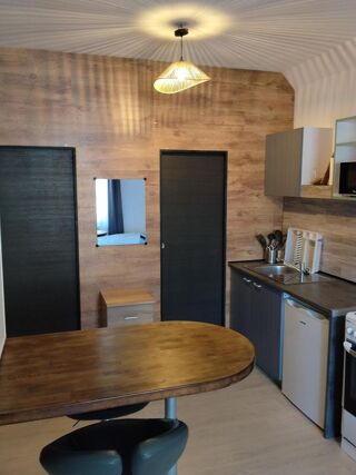  Appartement à louer 1 pièce 25 m²