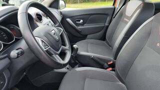 Sandero 0.9 TCe 90 Stepway Explorer - Entretien constructeur 2017 occasion 86100 Chatellerault