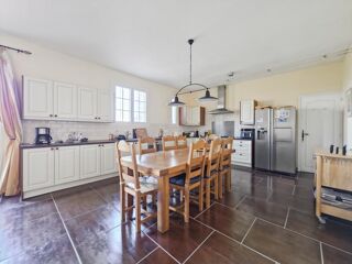  Maison  vendre 7 pices 186 m