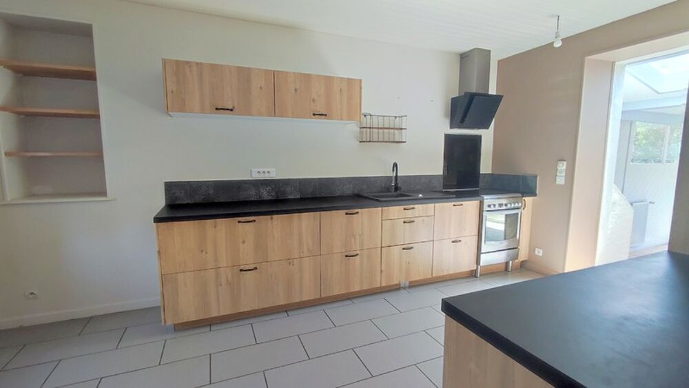 Maison rénovée alliant cachet et confort moderne