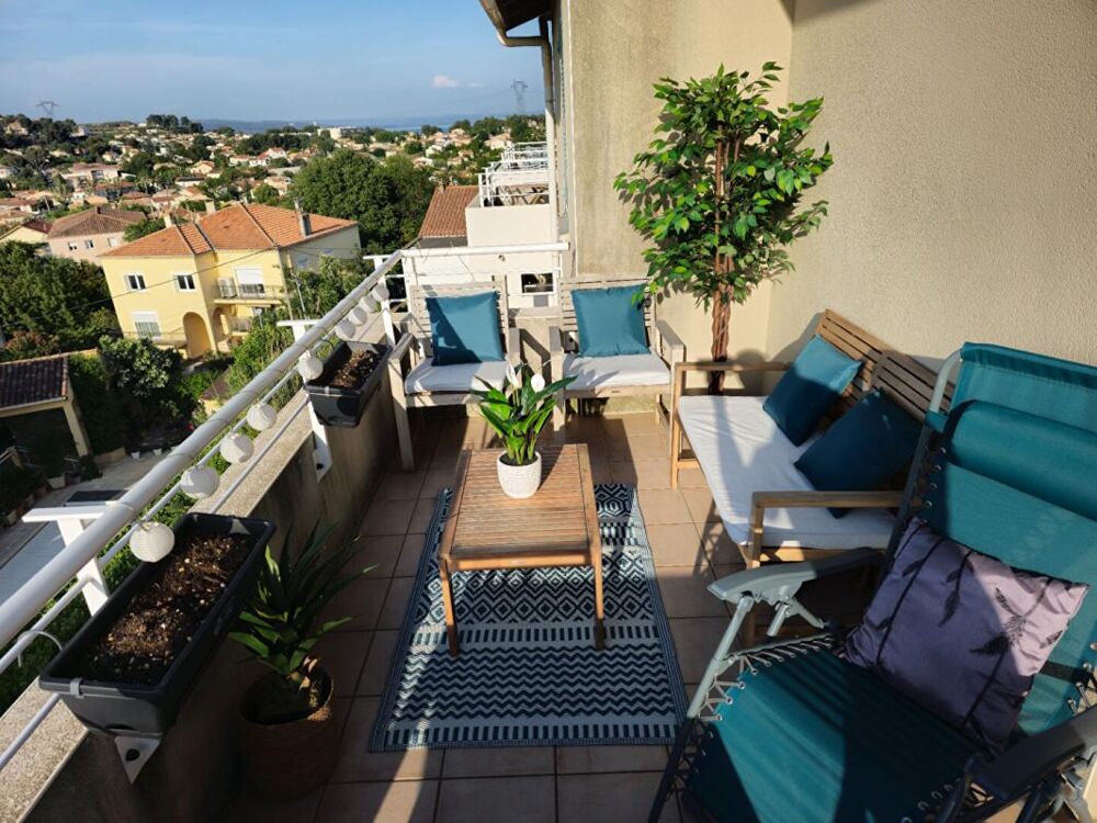 Vente Appartement Appartement T2 avec double vue Etang  et une place de parking Istres