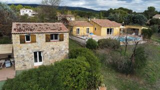  Villa  vendre 10 pices 245 m