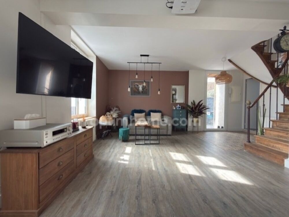 Vente Maison SAINT CYR SOUS DOURDAN (91). Maison ancienne rénovée avec gout 120 M² avec dépendances. 3 Chambres Saint cyr sous dourdan