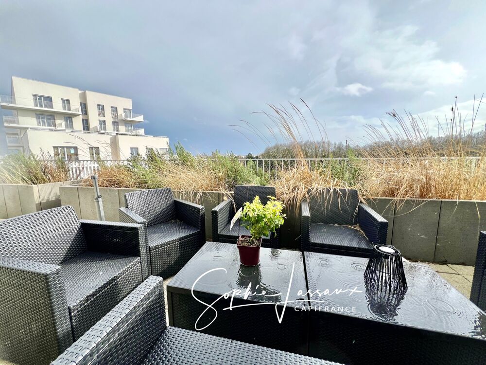 Cergy  Duplex T4 récent  Terrasse plein sud de 36 m²  3 chambres  2 parkings