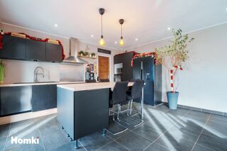  Villa  vendre 4 pices 81 m