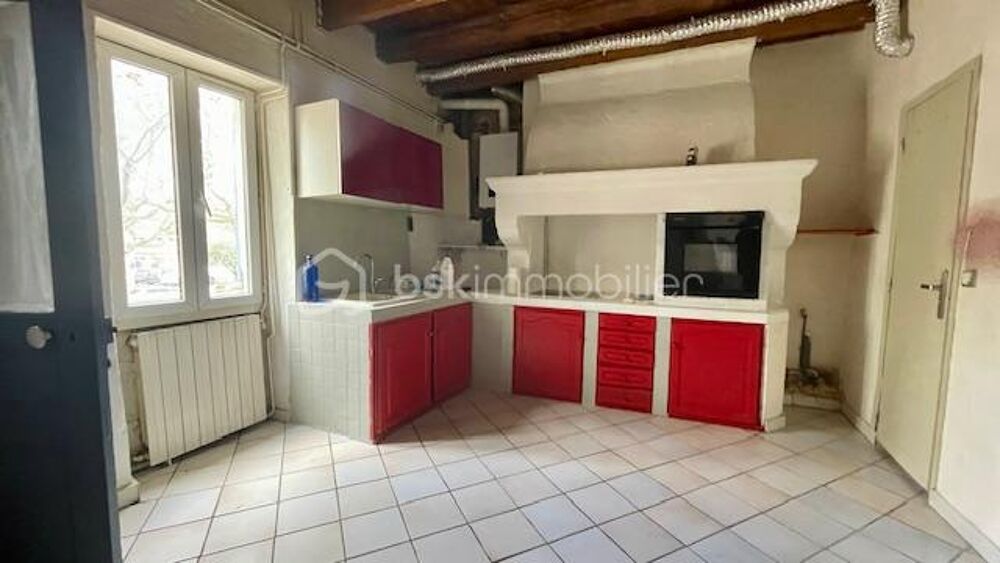 MAISON COEUR VILLAGE avec cour extérieure et tropezienne idéal investisseur