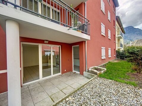Dpt Haute Savoie (74), RARE à vendre FAVERGES appartement T4 ( 89 m2) en très bon état avec terrasse + jardinet 285000 Faverges (74210)