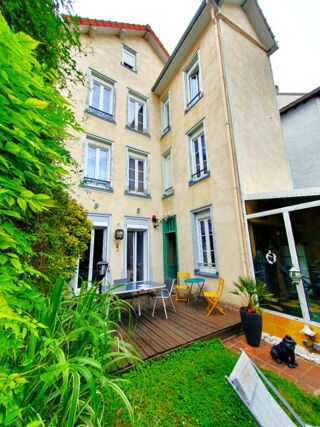  Maison � vendre 10 pi�ces 205 m�