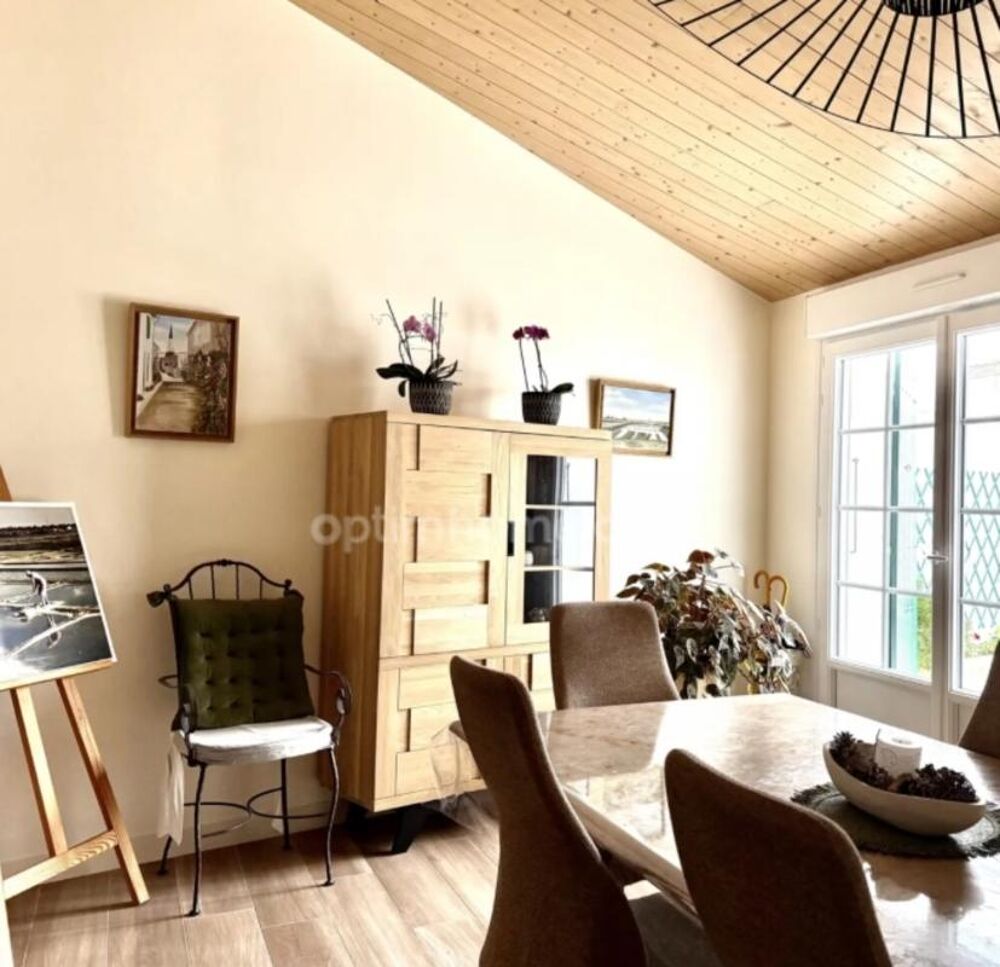 Rare Maison Coeur du village à ARS EN RÉ
