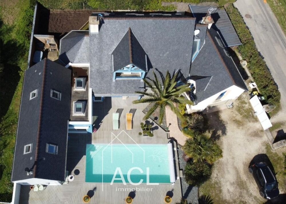 Maison darchitecte avec piscine à 200 m des plages