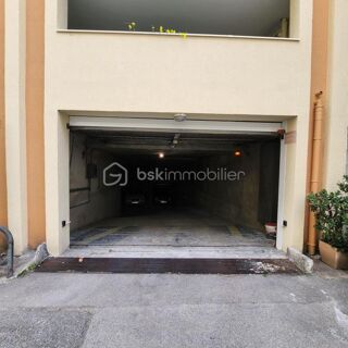  Parking / Garage � vendre 12 m�