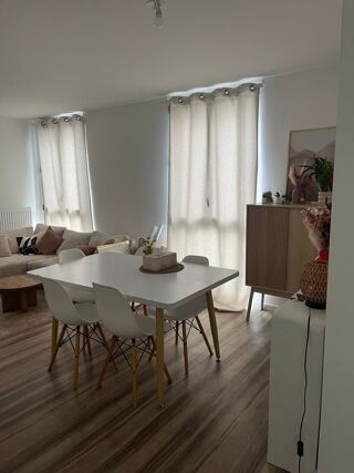  Appartement à louer 2 pièces 50 m²