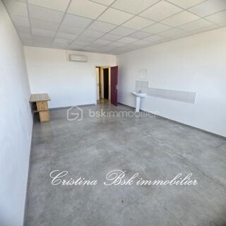  Locaux professionnels de qualité – 86 m² – Zone dynamique et recherchée à 10 mn de Forcalquier Forcalquier