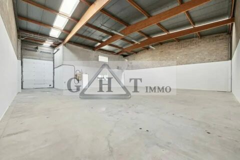 ENTREPOT BUREAUX A LOUER 564M&sup2; A EMERAINVILLE 4935 77184 Emerainville