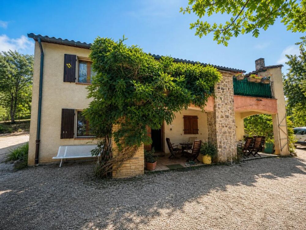 Vente Maison Maison de 7 pièces d'environ 196 m² à Esparron-de-Verdon Esparron de verdon