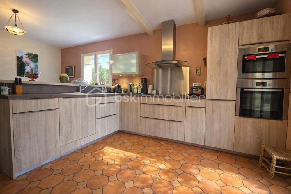 Villa T6 avec studio indépendant