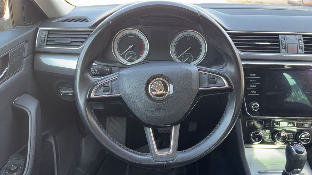 Superb 1.5 TSI 150 DSG7 Business - Automatique 2020 occasion 34390 Saint Vincent D Olargues