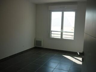  Appartement à louer 3 pièces 65 m²