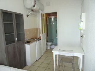  Appartement à louer 1 pièce 11 m²