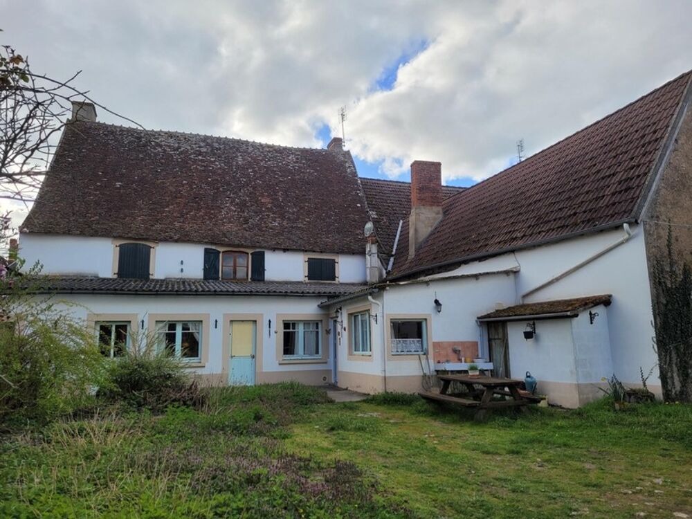 VALIGNY ( 03 ) A Vendre Maison de village 4 chambres 180m2 + appartement 1 chambre 43m2