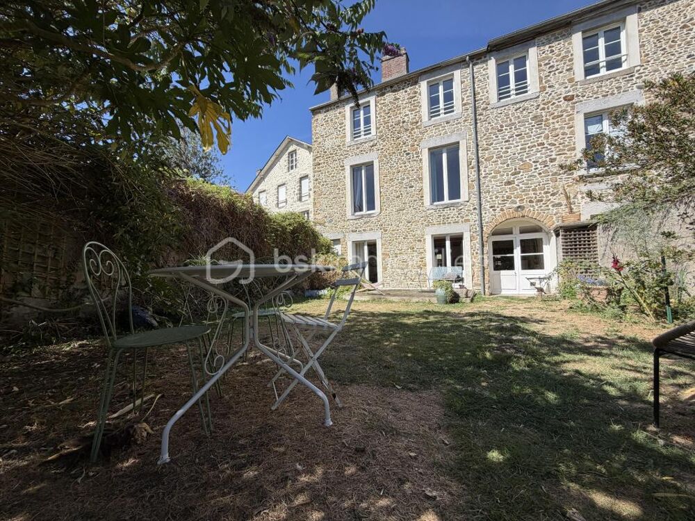 Maison 8 pièces 245 m² · à Coutances · 245 m² · 415 000 €