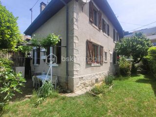  Maison  vendre 9 pices 116 m
