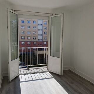  Appartement à louer 3 pièces 61 m²