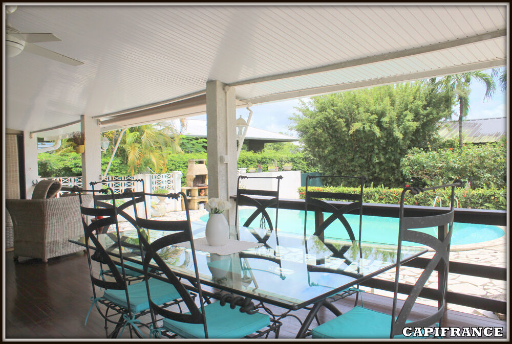 Vente Maison A VENDRE A KOUROU (97310) UNE MAGNIFIQUE MAISON EN BOIS T5 de 106 m² AVEC 2 MAISONS T2 INDEPENDANTES - TERRAIN DE 775 m² - AU PR Kourou