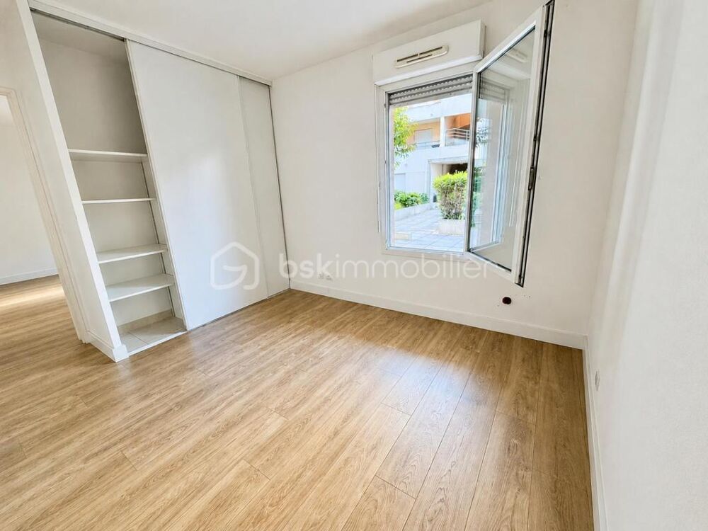 T3 entièrement rénové avec terrasse et garage fermé