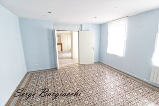  Immeuble à vendre 5 pièces 138 m²
