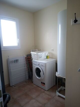  Maison à louer 3 pièces 80 m² Valeyrac