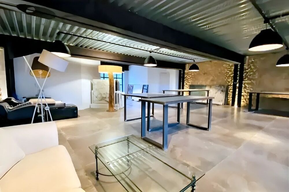   Local/bureau à louer AIX EN PROVENCE (13)dans ancien chai viticole du XVIIIe – 132 m² Aix en provence