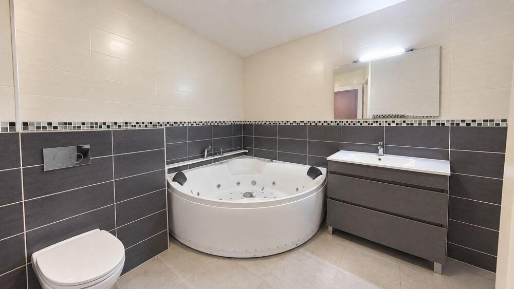 Vente Appartement Appartement 5 pièces avec grande terrasse et parking – Exclusivité Sermange