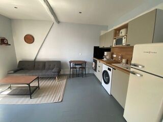  Appartement à louer 2 pièces 32 m²