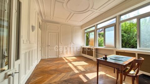 A vendre ETAMPES (91) � Local commercial/ bureaux 4 pi&egrave;ces de 85 m&sup2; � Centre-ville � Charme de l'ancien 160000 91150 Etampes