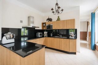 Maison à vendre 9 pièces 254 m²