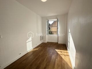  Immeuble à vendre 11 pièces 216 m²