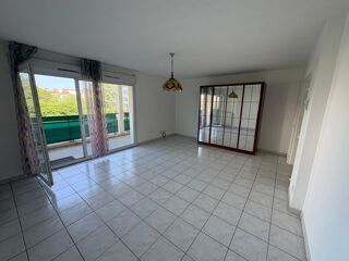  Appartement à louer 2 pièces 61 m²