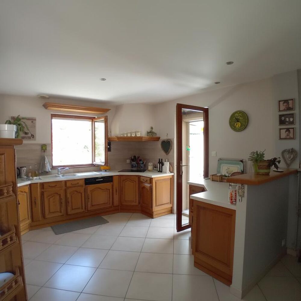 Vente Maison Maison à Chaux 4 chambres jardin piscine Chaux