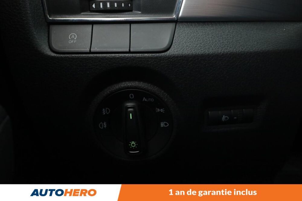 Fabia 1.0 MPI Drive 60 ch 2018 occasion 92130 Issy-les-Moulineaux