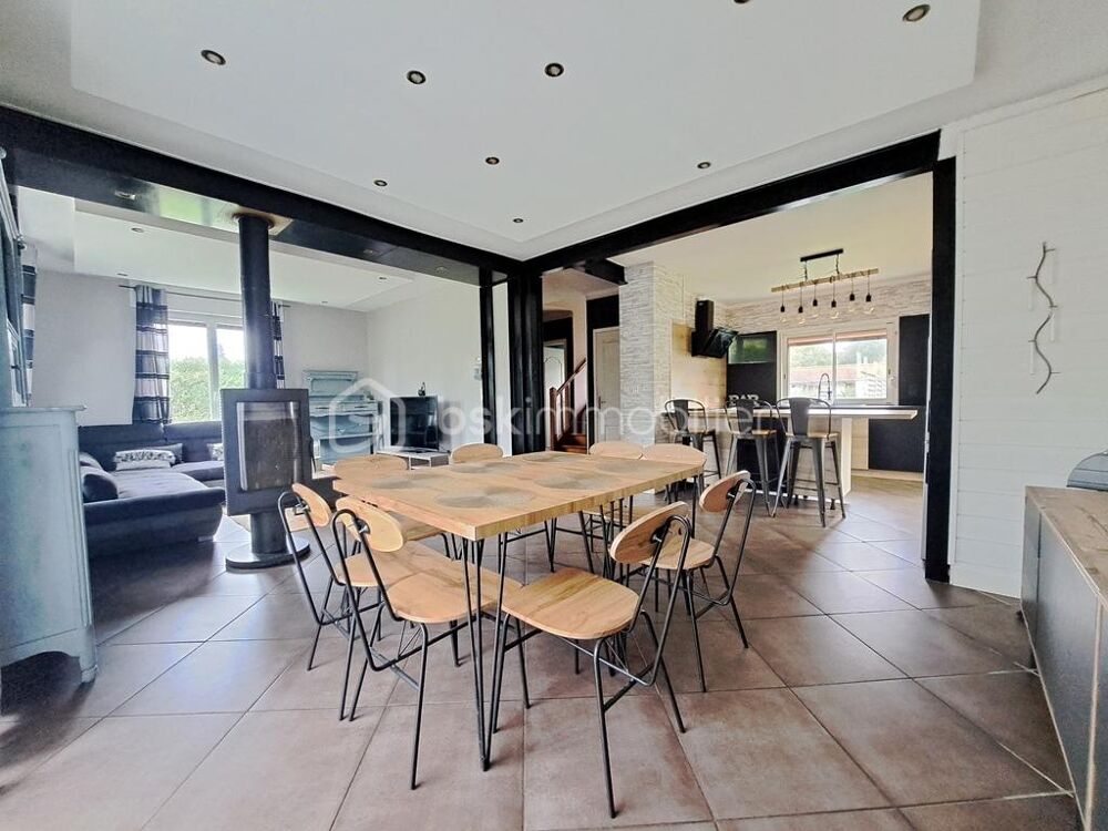 PAVILLON EN BRIQUES AVEC GRAND TERRAIN, HANGAR ET BOX A CHEVAUX  PROCHE DABBEVILLE & DE LA BAIE DE SOMME