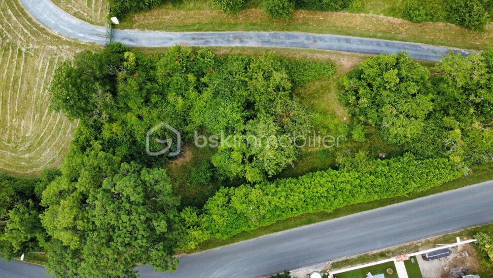 Vente Maison SAINT-VAIZE – Ensemble immobilier à fort potentiel aux portes de Saintes 85000€ Saintes