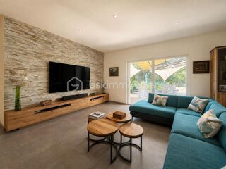  Propriété/château à vendre 7 pièces 245 m²