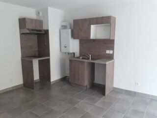  Appartement à louer 2 pièces 37 m²