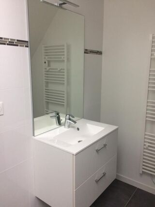  Appartement à louer 3 pièces 101 m²