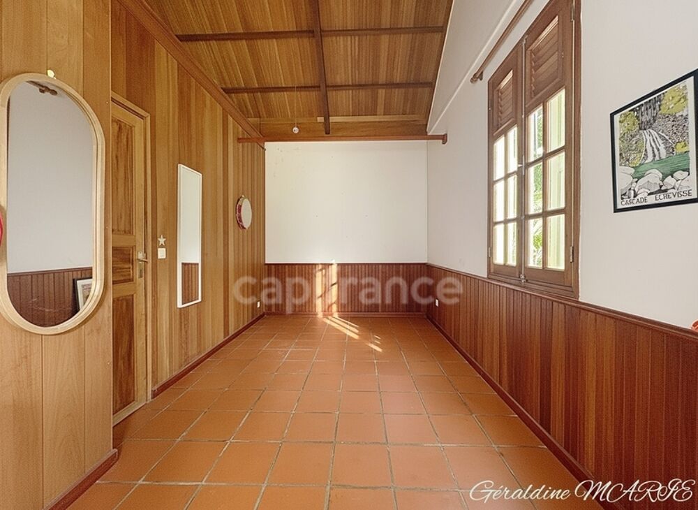 � vendre  Maison Saint-Claude (97120)