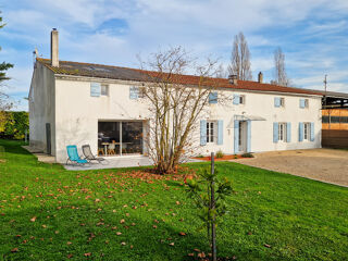  Maison à vendre 8 pièces 244 m²