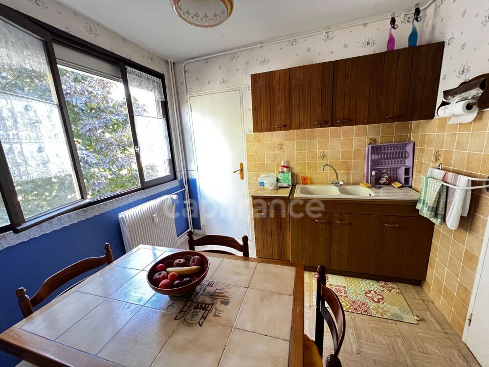 Vente Appartement Appartement à vendre 4 pièces LONS LE SAUNIER (39) Lons le saunier